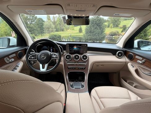 Used 2022 Mercedes-Benz GLC 300 4MATIC image 12