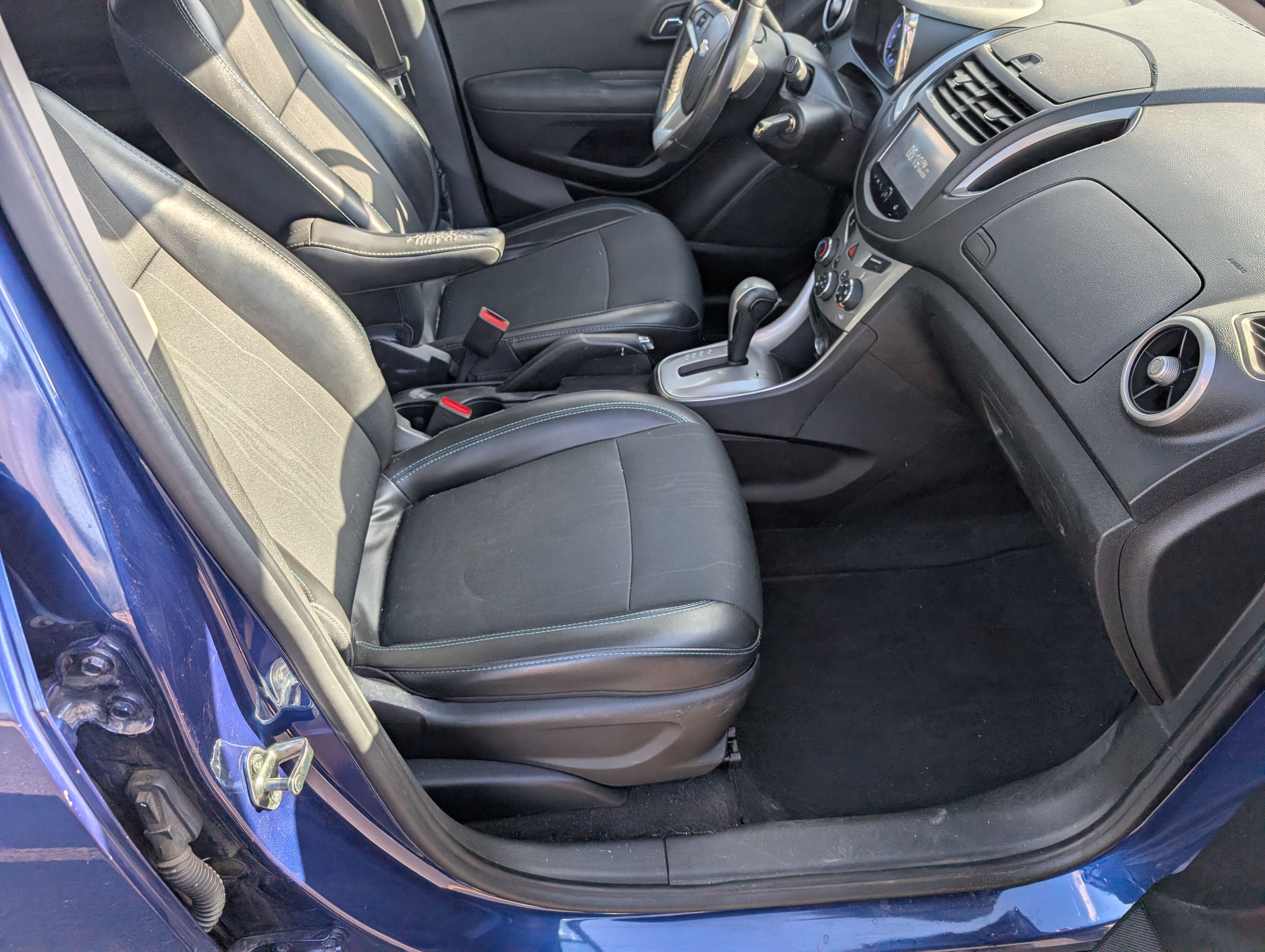 Used 2015 Chevrolet Trax LT w/ LT Plus Package FWD image 20