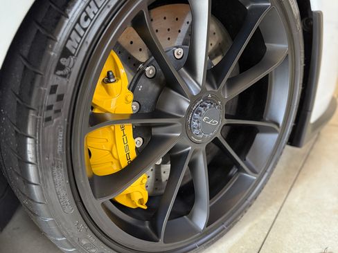 Used 2018 Porsche 911 GT3 image 16