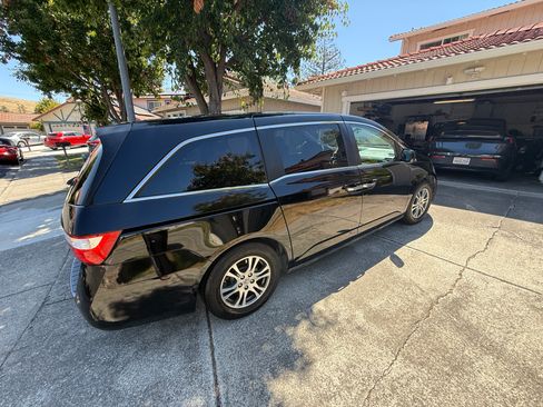 Used 2011 Honda Odyssey EX image 12