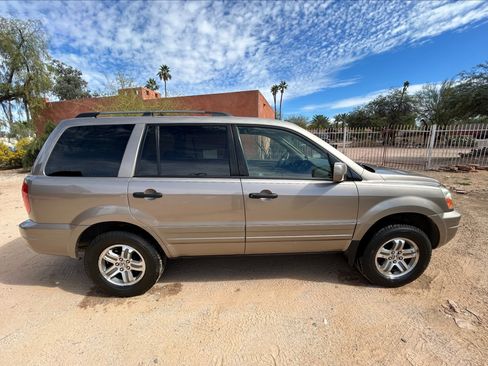 Used 2004 Honda Pilot EX image 2