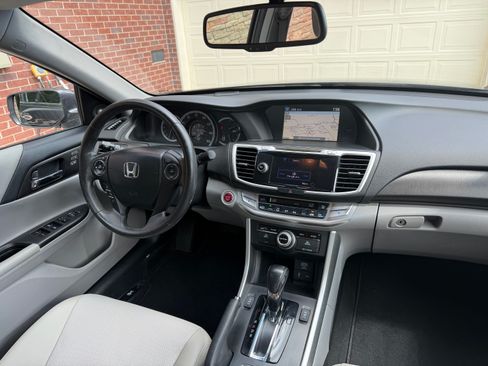 Used 2013 Honda Accord EX-L image 9