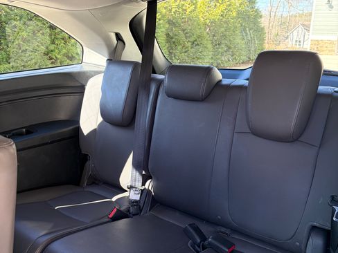 Used 2019 Honda Odyssey EX-L image 21
