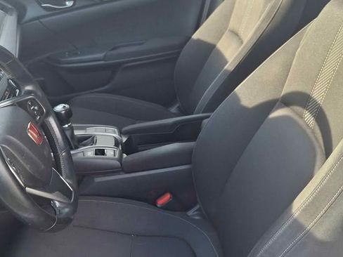 Used 2018 Honda Civic Sport image 9