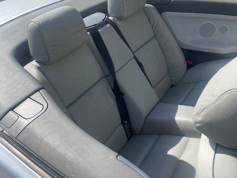 Used 1998 BMW 323i Convertible image 8