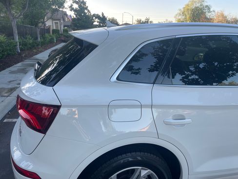 Used 2018 Audi Q5 2.0T Premium Plus w/ Premium Plus Package AWD/4WD image 10