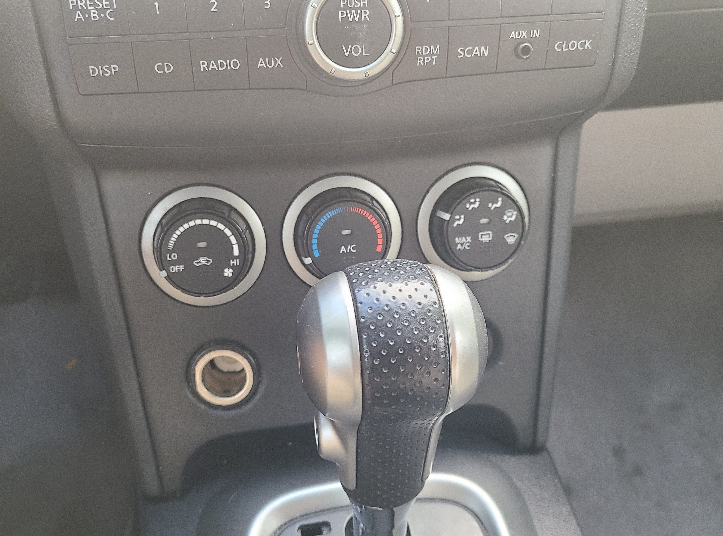 Used 2010 Nissan Rogue SL w/ Premium Pkg AWD/4WD image 21