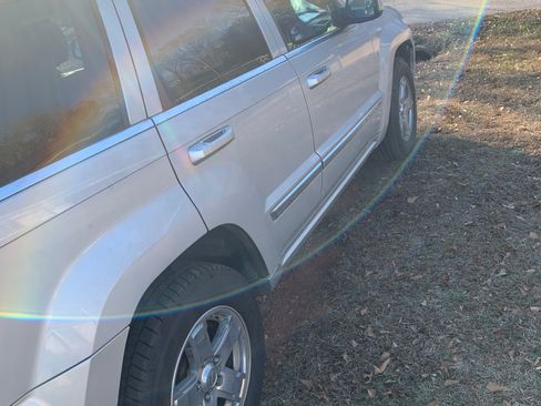 Used 2006 Jeep Grand Cherokee Overland image 24