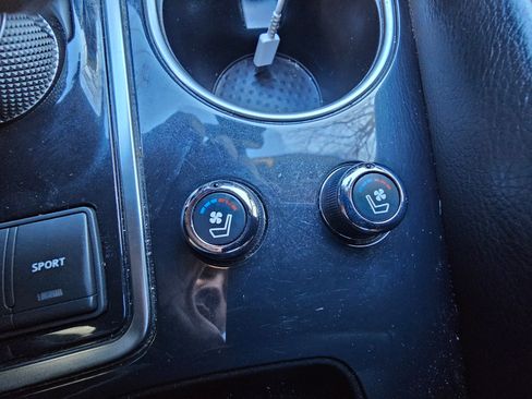 Used 2017 Nissan Maxima Platinum image 24