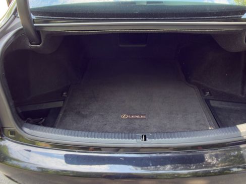 Used 2011 Lexus IS 350 w/ F-Sport Pkg RWD image 15