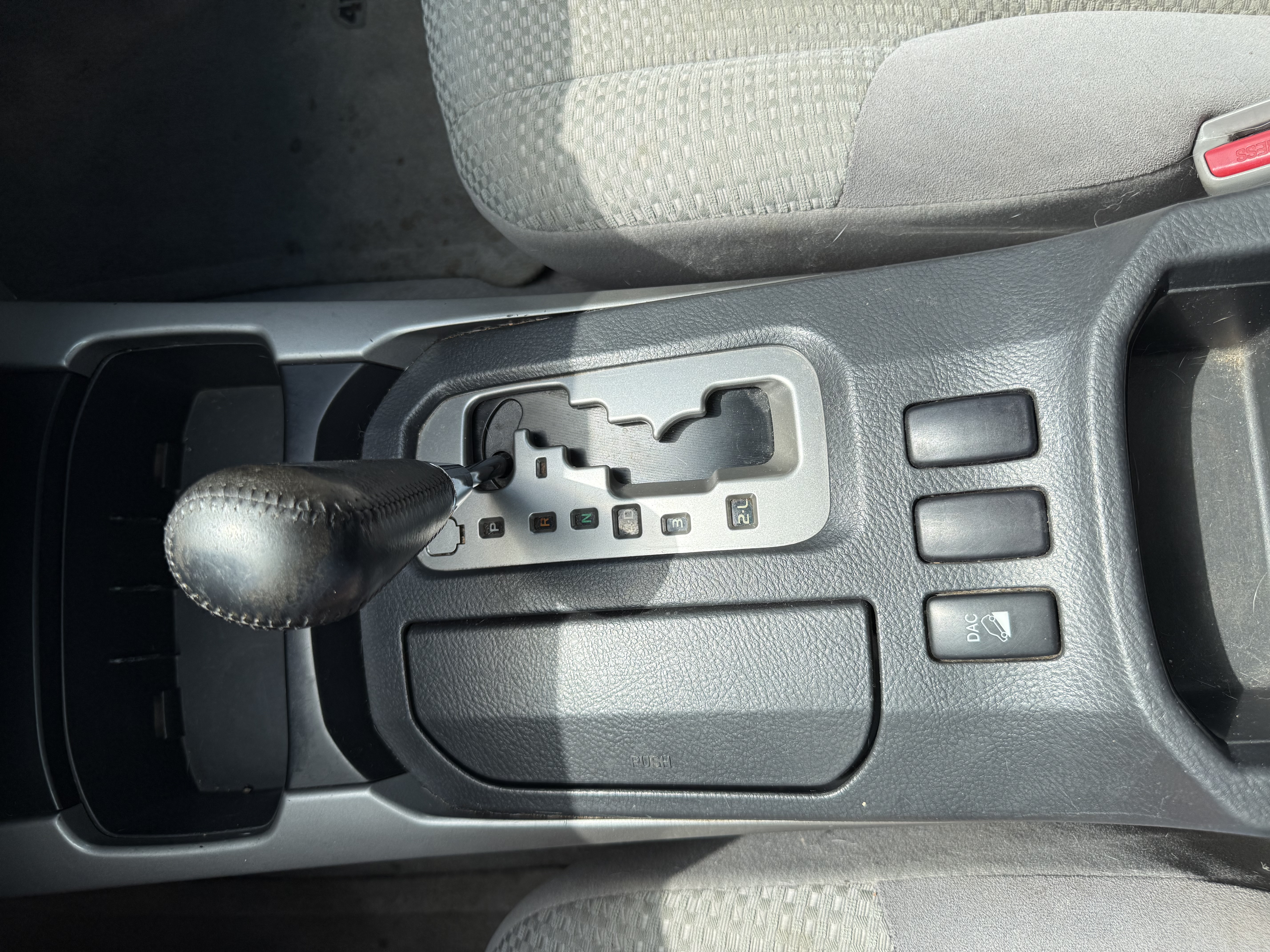 Used 2005 Toyota 4Runner SR5 AWD/4WD image 13