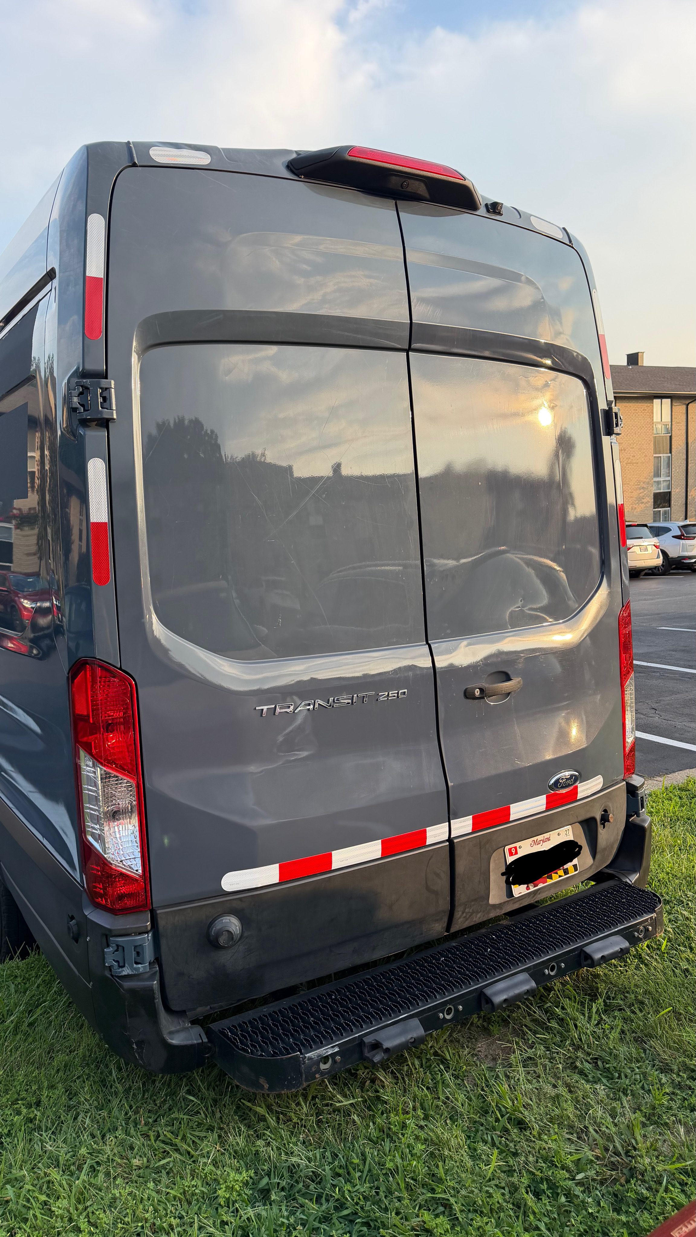 Used 2019 Ford Transit 250 148 High Roof Extended RWD image 14