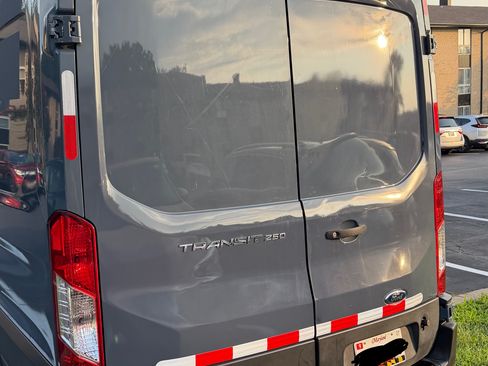 Used 2019 Ford Transit 250 148 High Roof Extended RWD image 14