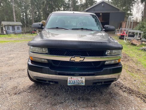 Used 2002 Chevrolet Silverado 2500 LS image 1