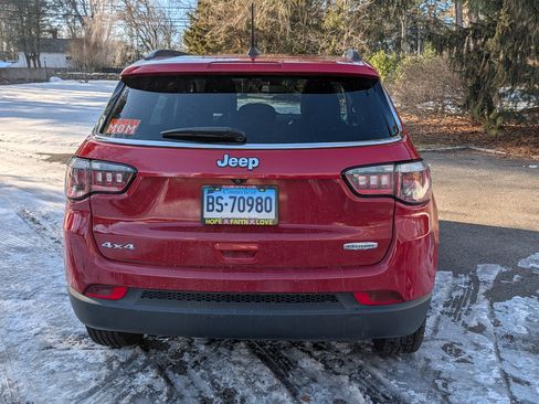 Used 2018 Jeep Compass Latitude w/ Popular Equipment Group image 12
