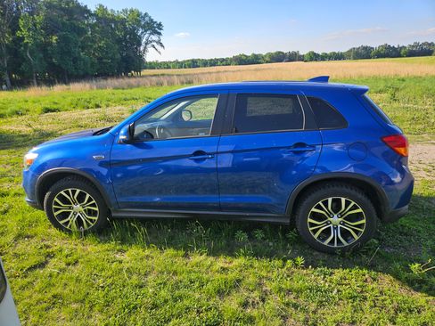 Used 2017 Mitsubishi Outlander Sport ES FWD image 1