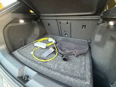 Used 2021 Volkswagen ID.4 1st Edition image 14