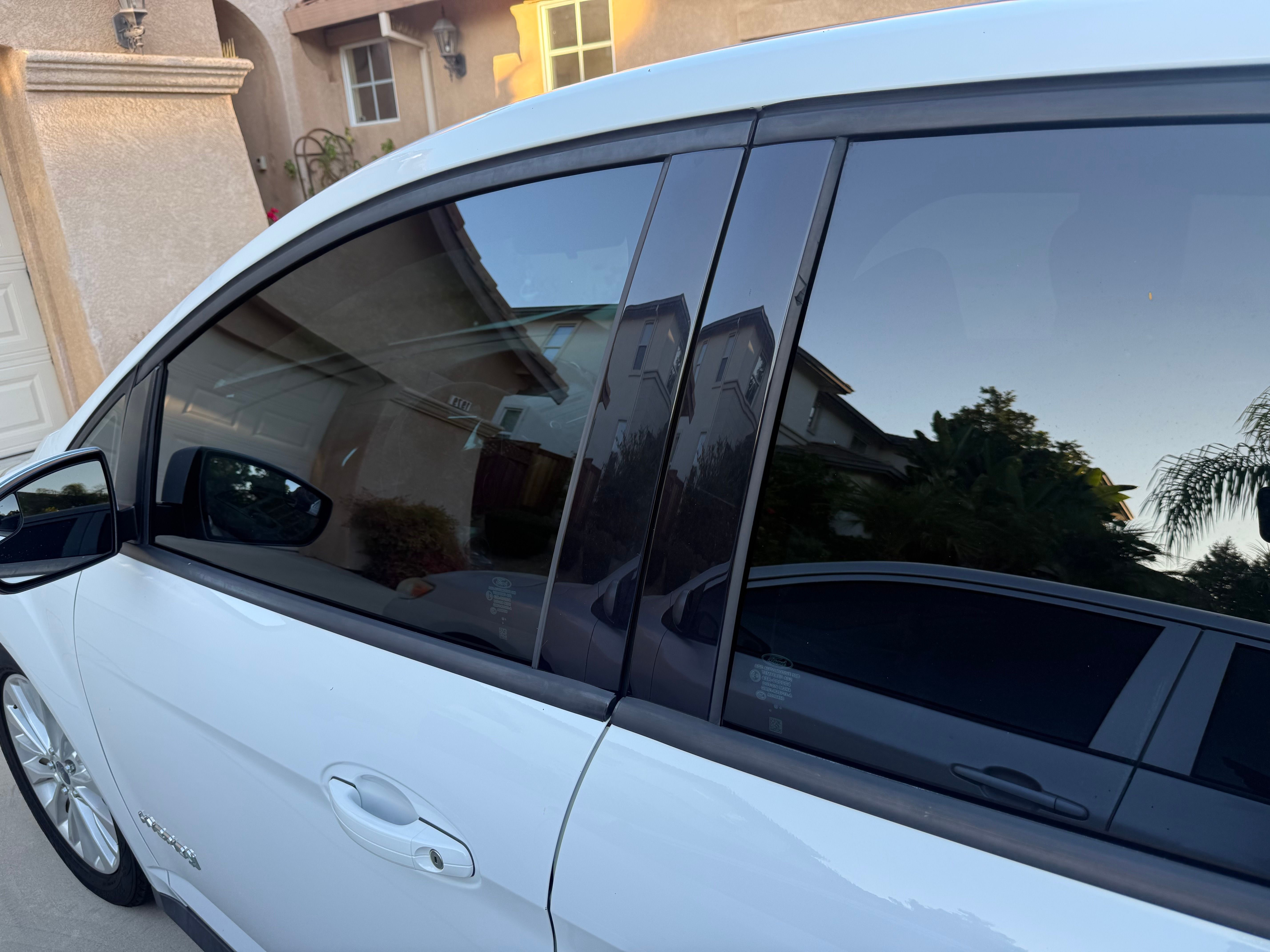 Used 2018 Ford C-MAX SE FWD image 4