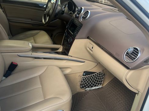 Used 2011 Mercedes-Benz GL 450 4MATIC image 11