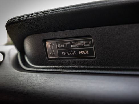 Used 2017 Ford Mustang Shelby GT350 w/ Electronics Package image 12