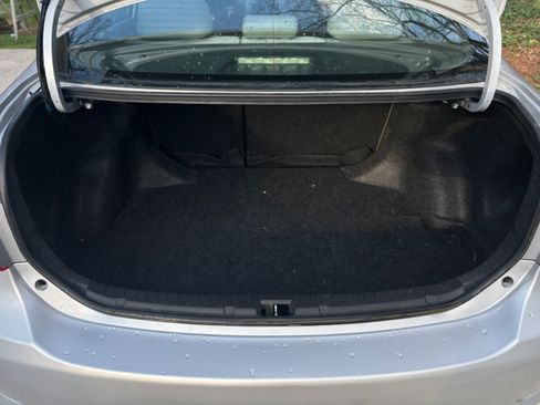 Used 2013 Toyota Corolla LE image 10