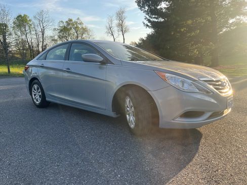 Used 2011 Hyundai Sonata GLS image 5