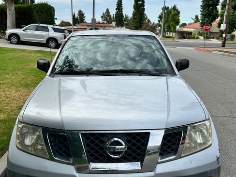 Used 2010 Nissan Frontier XE w/ XE Preferred Pkg RWD image 6