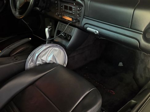 Used 2002 Porsche 911 Carrera 4S image 15