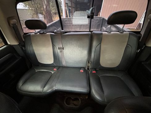 Used 2005 Dodge Ram 2500 Truck SLT image 11