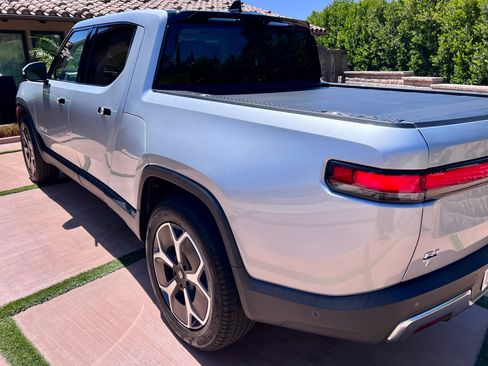 Used 2024 Rivian R1T Adventure AWD/4WD image 6