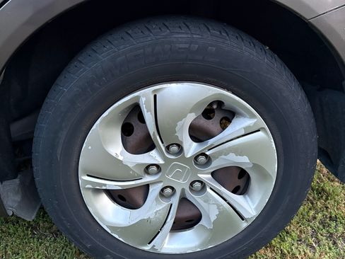 Used 2013 Honda Civic LX image 2