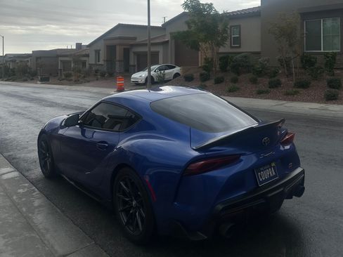 Used 2025 Toyota Supra Premium image 11