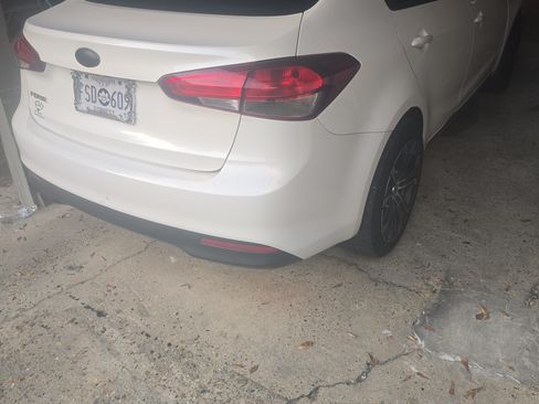 Used 2018 Kia Forte LX w/ LX Popular Package image 5