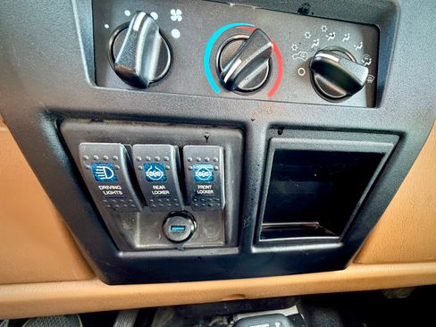 Used 2001 Jeep Wrangler Sahara AWD/4WD image 24