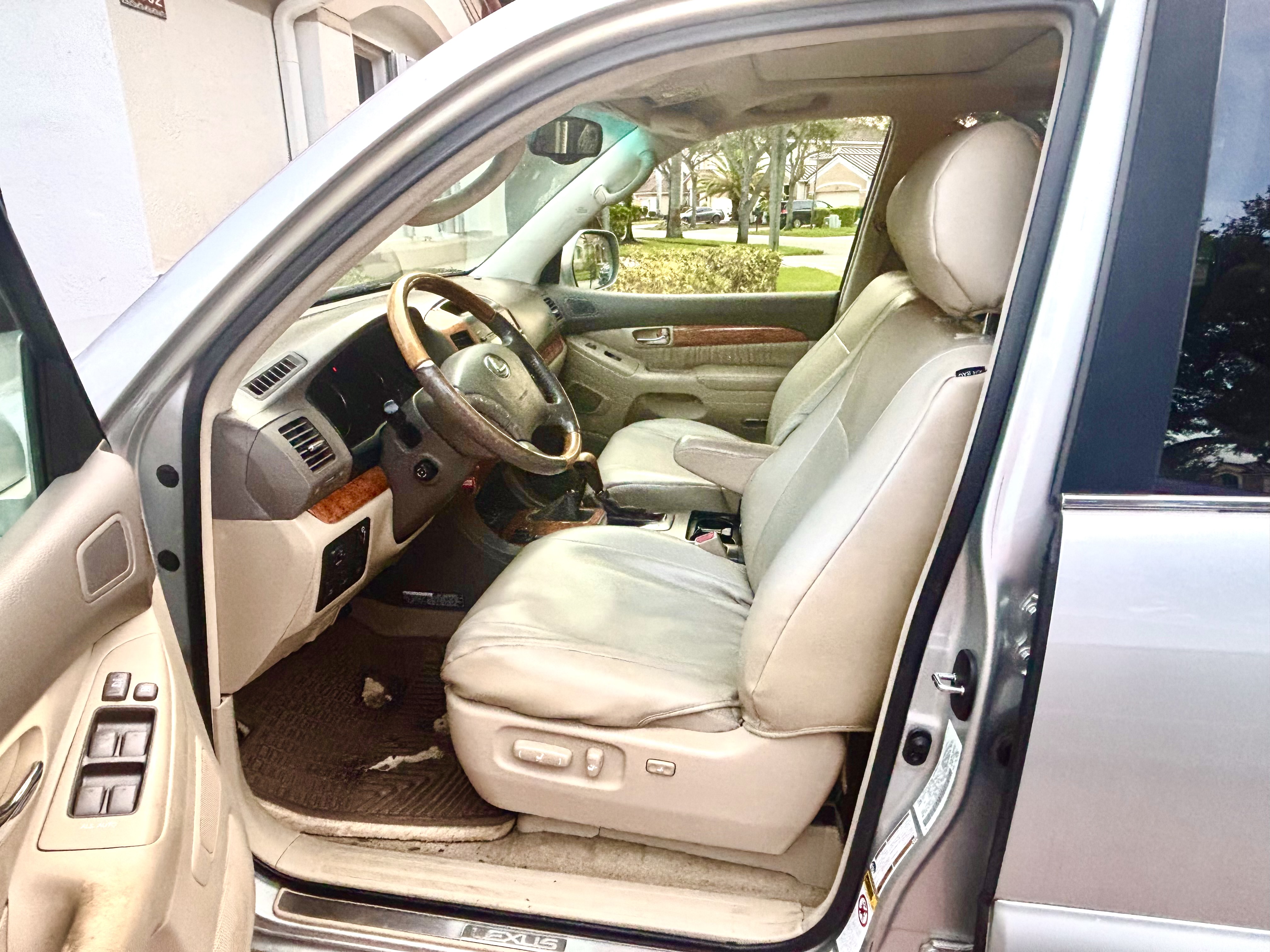 Used 2004 Lexus GX 470 AWD/4WD image 2