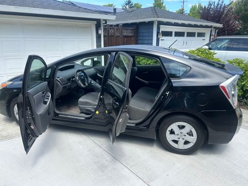 Used 2011 Toyota Prius Two FWD image 6