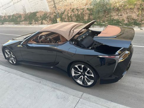 Used 2023 Lexus LC 500 Convertible image 22
