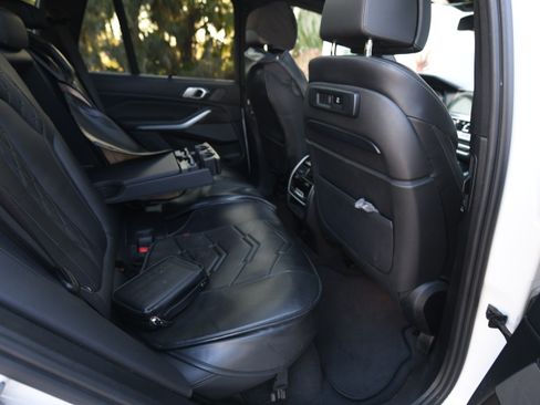 Used 2022 BMW X5 M50i w/ Executive Package image 10