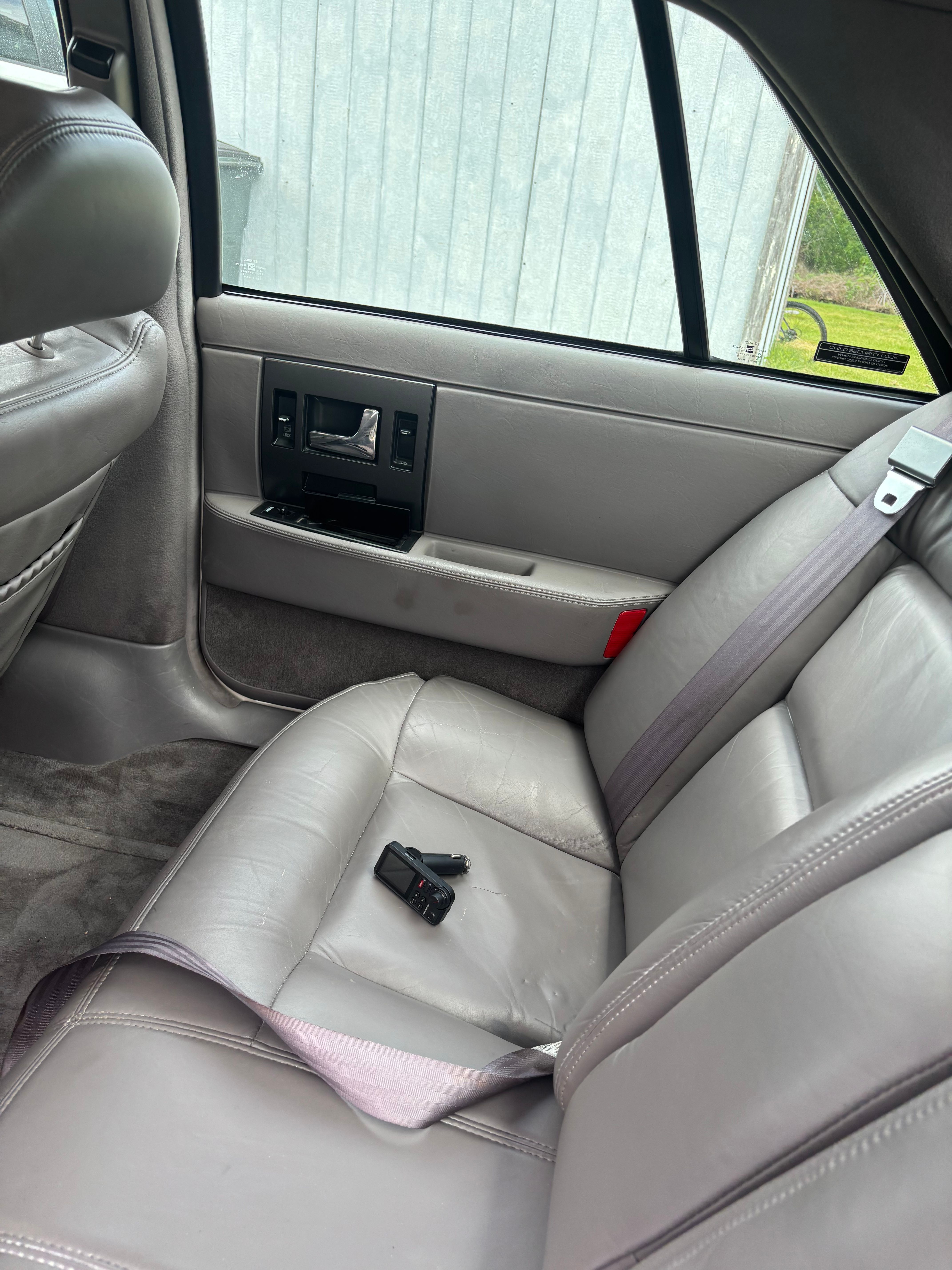 Used 1993 Cadillac Seville FWD image 20