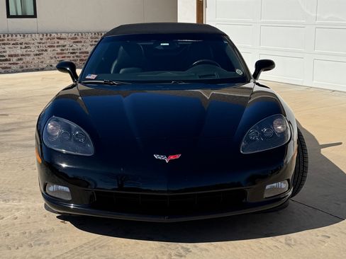 Used 2008 Chevrolet Corvette Convertible w/ Preferred Equipment Group RWD image 4
