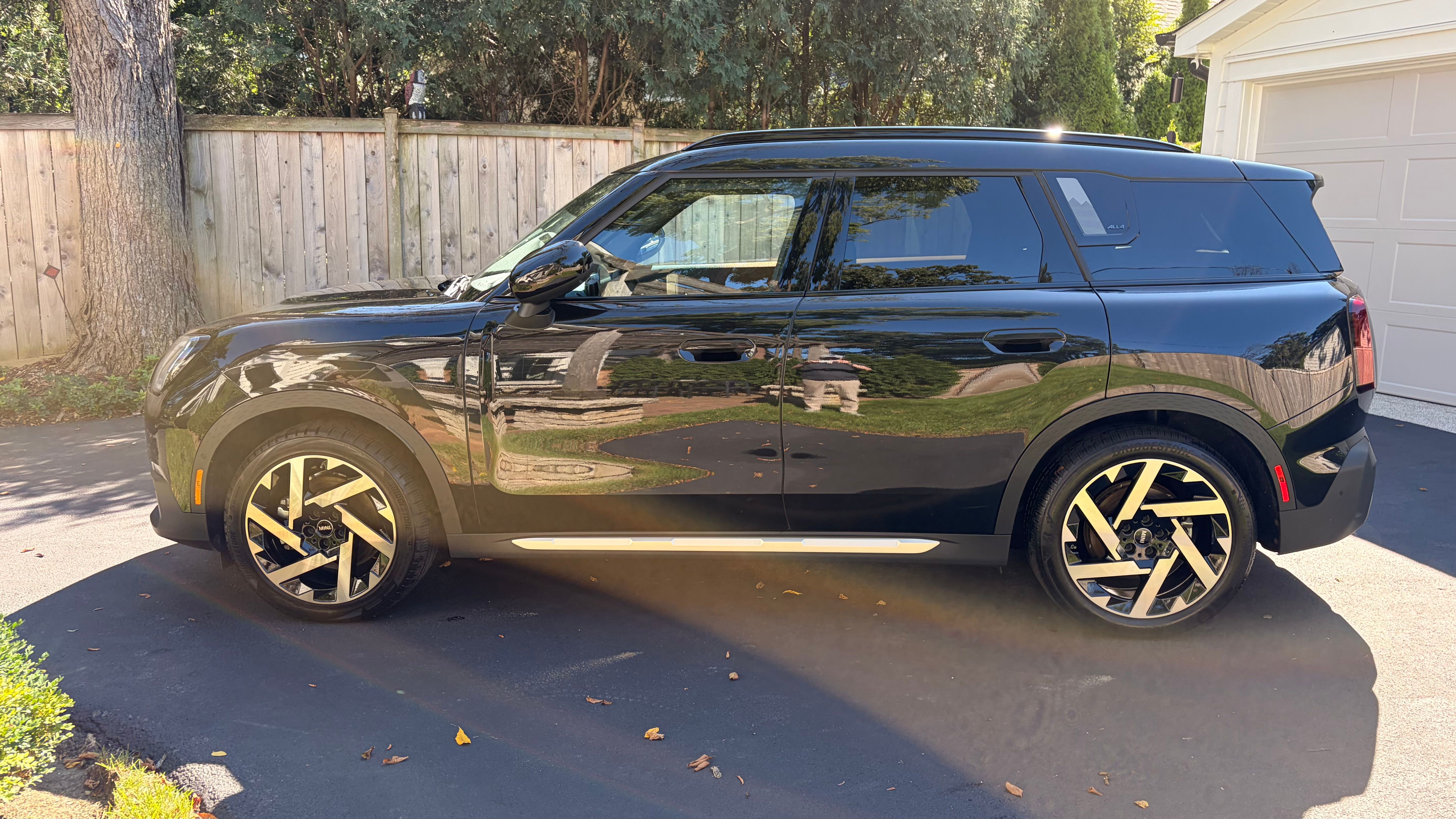 Used 2025 MINI Cooper Countryman SE w/ Comfort Package Max AWD/4WD image 9