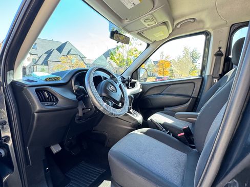 Used 2019 RAM ProMaster City SLT w/ Popular Equipment Group image 6