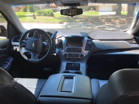 Used 2017 Chevrolet Tahoe LS image 2