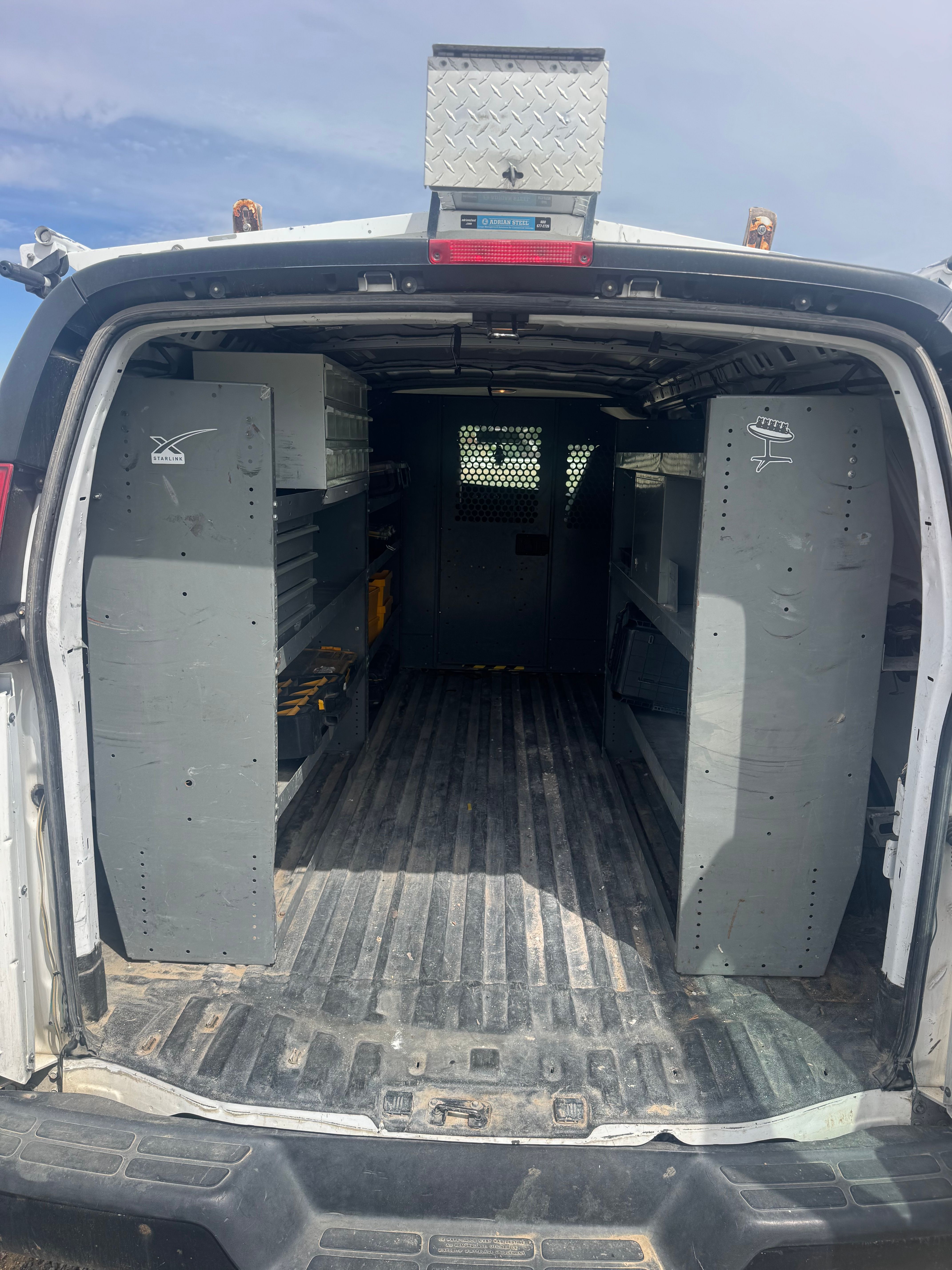 Used 2009 GMC Savana 1500 RWD image 5