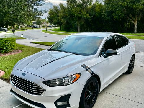 Used 2020 Ford Fusion SE w/ Equipment Group 151A FWD image 29