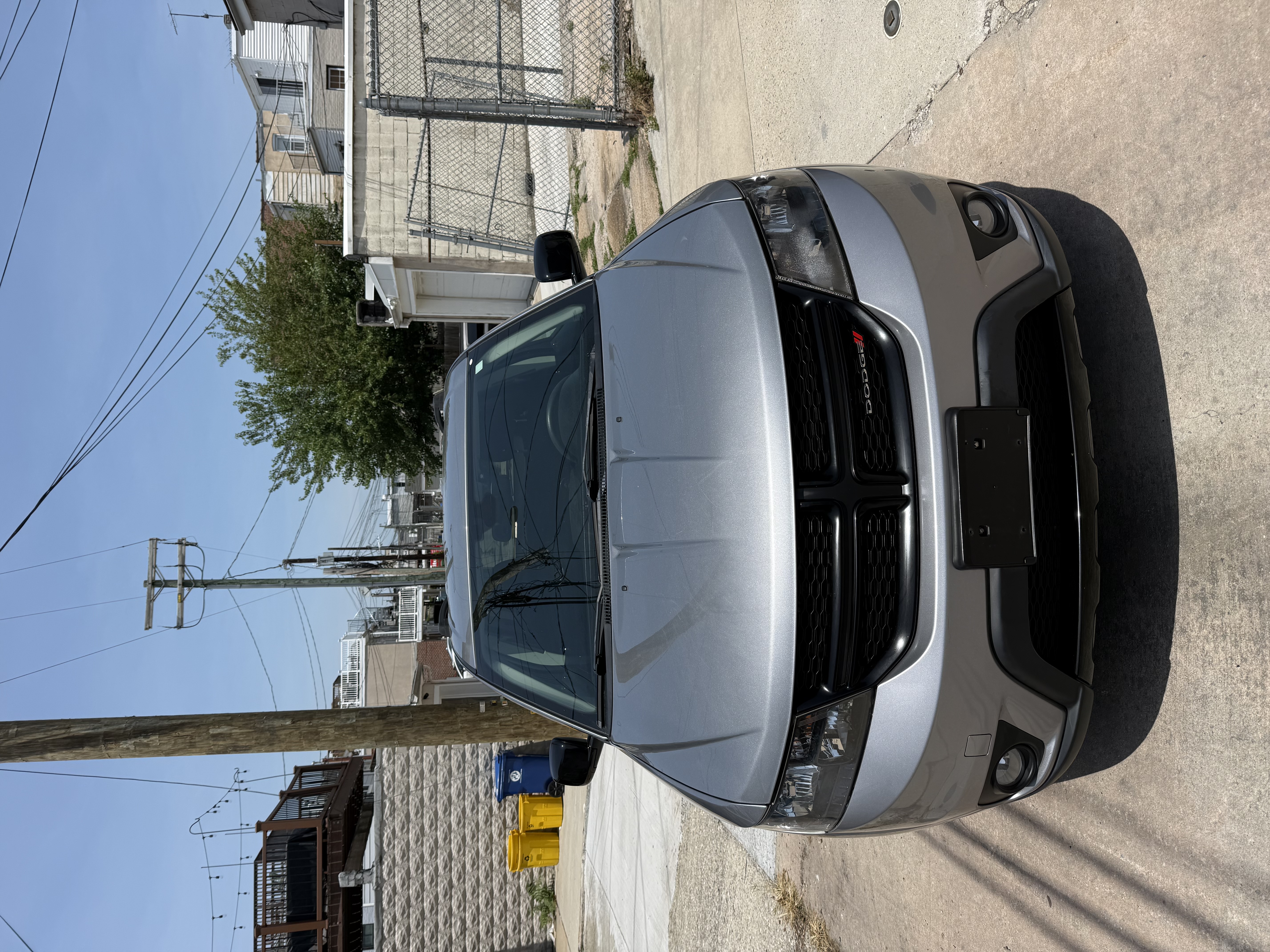 Used 2019 Dodge Journey SE FWD image 1