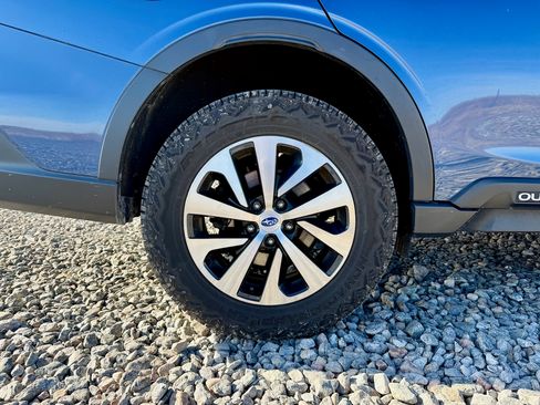 Used 2020 Subaru Outback w/ Popular Package #1 image 12