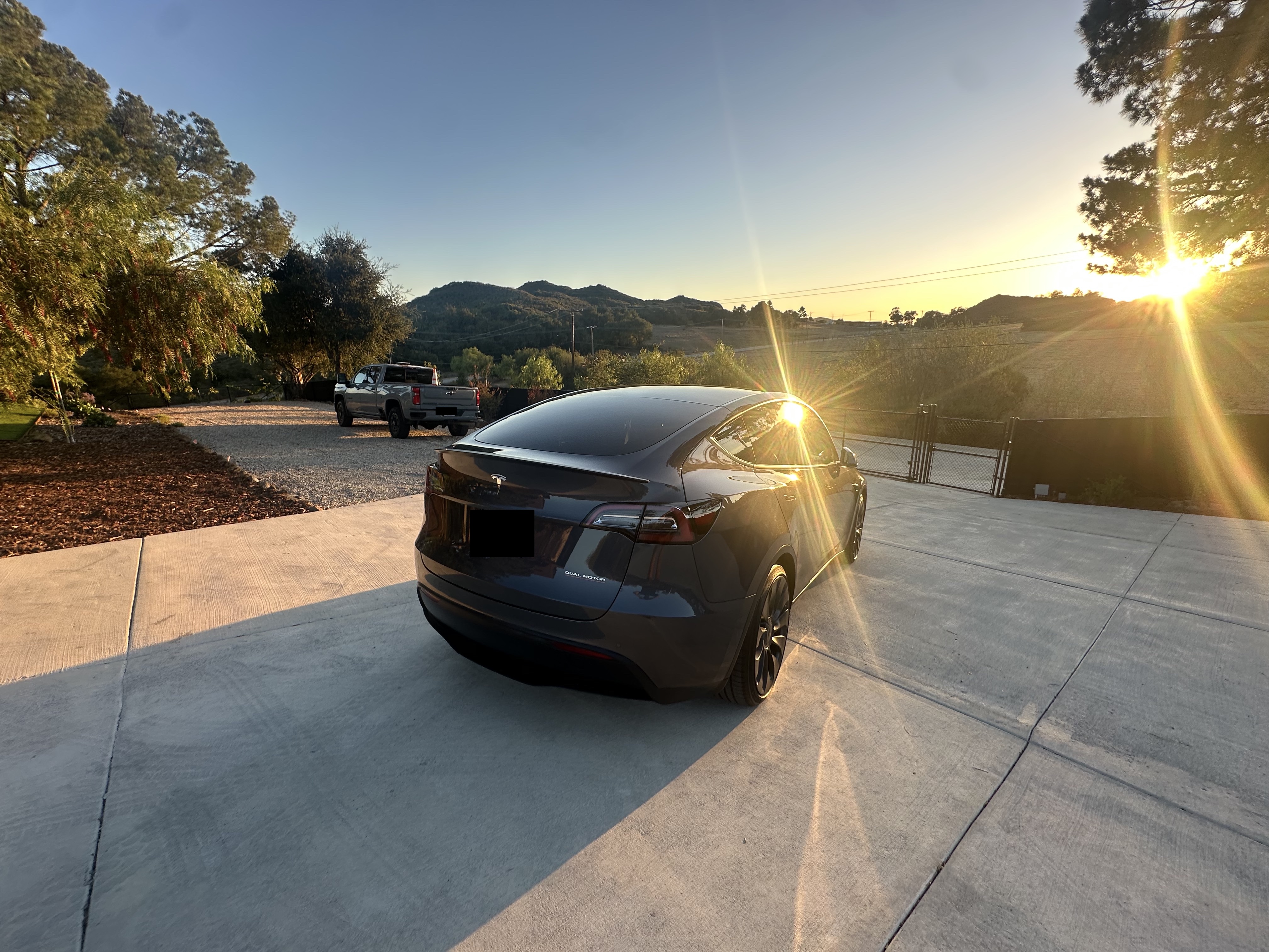 Used 2022 Tesla Model Y Performance AWD/4WD image 14