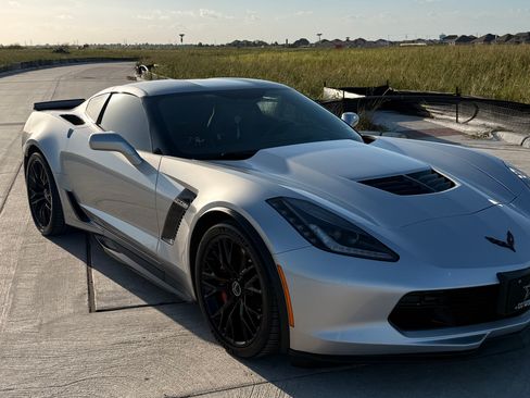 Used 2019 Chevrolet Corvette Z06 RWD image 26