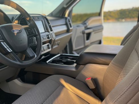 Used 2019 Ford F250 XLT w/ XLT Value Package AWD/4WD image 27